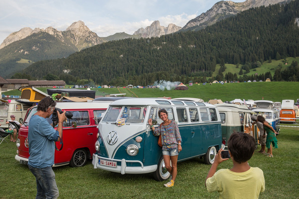 Fotografiert wurde rund um die Uhr - Treffen der luftgekühlten Volkswagen in Château-d'Oex 2017