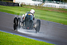 Frazer Nash Fane Monoposto (1935) – Eigene Fahrtechnik bei dem Wagen ohne Differenzial – Goodwood Revival 2025 (© Stuart Adams, 2025) Frazer Nash Fane Monoposto (1935) – Eigene Fahrtechnik bei dem Wagen ohne Differenzial – Goodwood Revival 2025 (© Stuart Adams, 2025)
