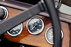Frazer Nash TT Replica (1937) – Das Armaturenbrett liefert alle wichtigen Informationen