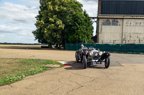 Frazer Nash TT Replica (1937) – Kurvenfahren ist ein eigenes Erlebnis