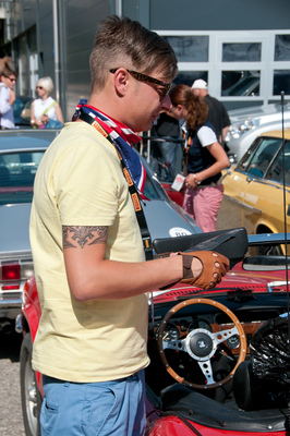 Freunde des letztjährigen Siegers (Andreas Locher auf Jaguar 420) waren 2013 zum ersten Mal am Start – Erfolg ist offentsichtlich ansteckend! – RAID Suisse-Paris 2013