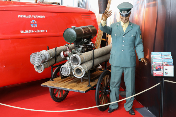 Freundlicher Feuerwehrmann - Klassikwelt Bodensee 2024