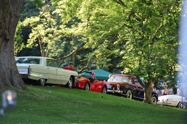 Friedliches Beisammensein von amerikanischen, englischen und deutschen Klassikern - am 40. Oldtimer-Meeting Baden-Baden 2016