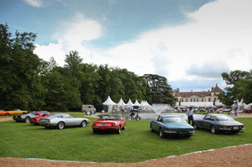 Front- und Mittelmotor-Ferrari-Sportwagen im Halbmond - Concours d'Elégance Suisse 2016 Front- und Mittelmotor-Ferrari-Sportwagen im Halbmond - Concours d'Elégance Suisse 2016
