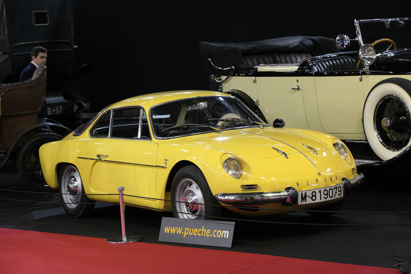 Frühe Alpine A110 zusammen mit Hispano-Suiza - Rétromobile Paris 2019