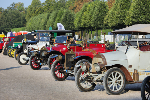 Frühe Autombile im Morgenlicht - 20. ASC Classic-Gala Schwetzingen 2024