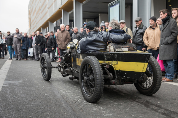 Frühe Automobile der Marke GN luden zur Mitfahrt ein - Rétromobile Paris 2017