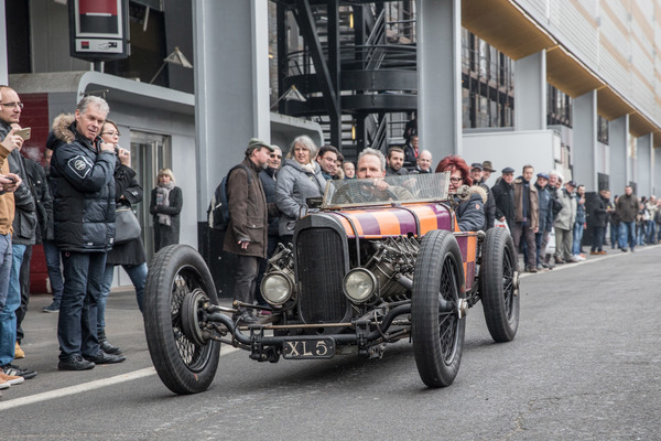 Frühe Automobile der Marke GN luden zur Mitfahrt ein - Rétromobile Paris 2017