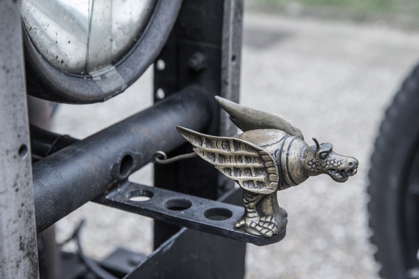 Frühe Automobile der Marke GN luden zur Mitfahrt ein - Rétromobile Paris 2017