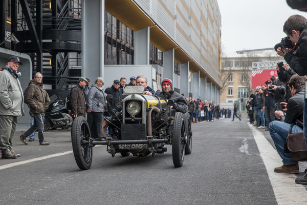 Frühe Automobile der Marke GN luden zur Mitfahrt ein - Rétromobile Paris 2017