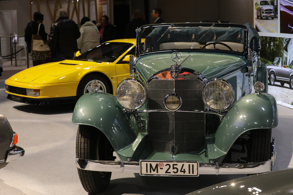 Frühe und spätere Autotechnik und Designsprachen friedlich vereint - Mercedes-Benz und Ferrari – Rétromobile Paris 2025