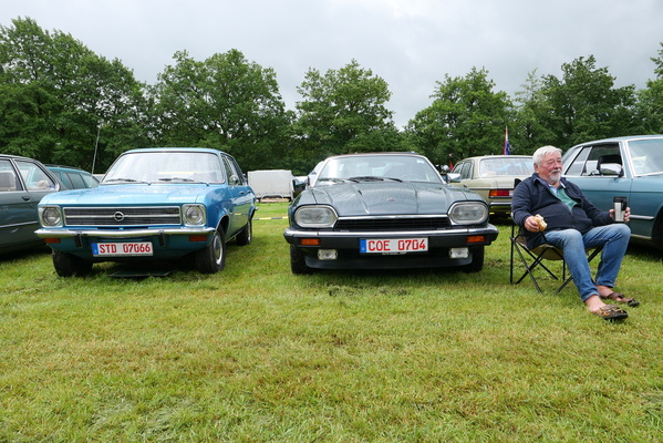 Image: An early Opel Ascona four-door sedan and a late-model Jaguar XJ-S convertible – Bockhorn Classic Car Market 2026