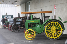 Früher Traktor von John Deere - 42. Auto e Moto d'Epoca 2025