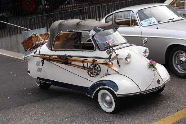 Bild Für alles gerüstet mit dem Messerschmitt Kabinenroller - Oldtimermesse St. Gallen 2015
