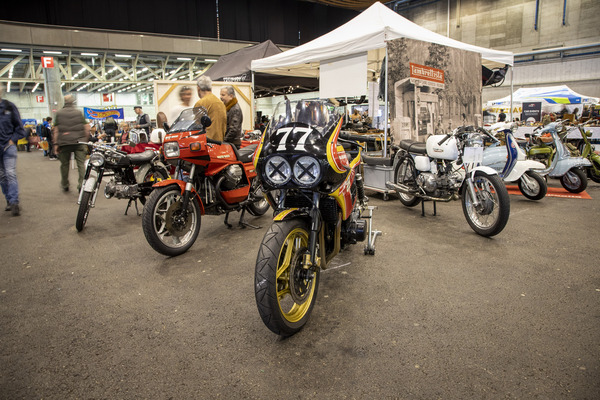 Bild: Für den bevorstehenden Frühling eine beachtliche Auswahl an Motorrädern – Swiss RetroMecanika Fribourg 2022