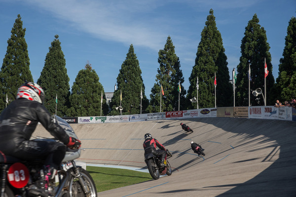 Für die Motorräder ist die Piste mehr als breit genug - Indianapolis Oerlikon 2019