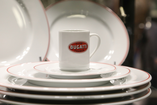 Für jeden das richtige Geschirr .... - Rétromobile Paris 2024