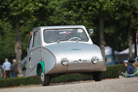 Fuldamobil Silberfloh (1952) - erinnert fast an ein Flugzeug - Classic-Gala Schwetzingen 2017