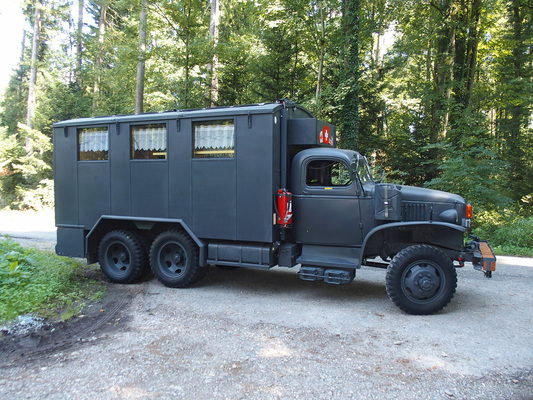 GMC CCKW 353 6x6 Expeditionsfahrzeug (1943) - gemeldet als Lot 076 an der Versteigerung der Oldtimer Galerie in Toffen am 30. März 2019