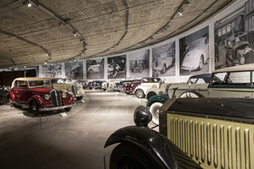 Bild Gab es jemals so viele Carosserie-Graber an einem Ort zu sehen? - Sonderschau "Meisterwerke des Hermann Graber" im Pantheon Basel