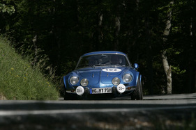 Gaisbergrennen 2011 - Alpine A 110 1600 S (1969) - auf dem Weg zum Gaisberg hoch