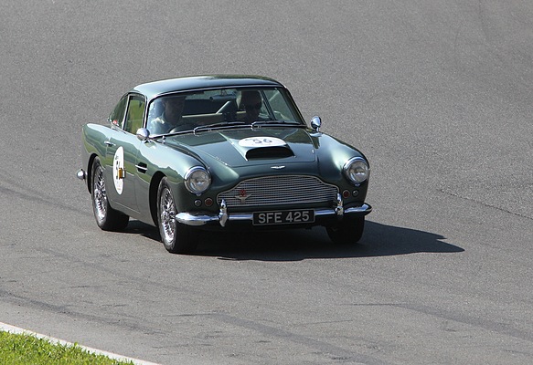 Gaisbergrennen 2011 - Aston Martin DB 4 (1961) - der Gesamtsieger hier auf dem Salzburgring