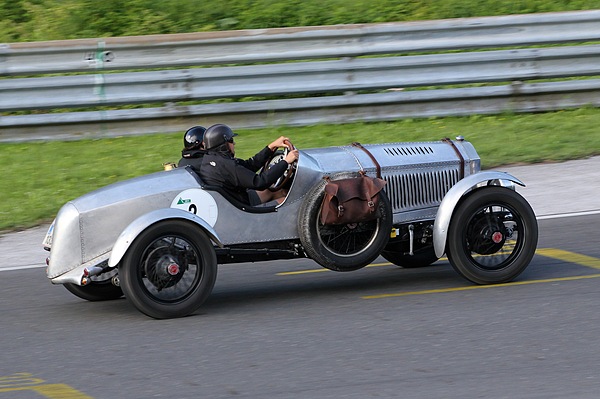 Gaisbergrennen 2011 - Buick Speedster (1924) - auf der Start-Ziel-Geraden des Salzburgrings