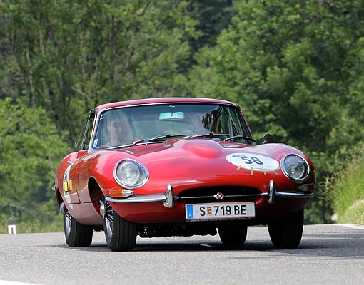 Gaisbergrennen 2011 - Jaguar E Type (1961) - auf dem Weg zur Gaisberg-Spitze