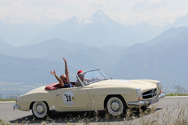 Gaisbergrennen 2011 - Mercedes-Benz 190 SL (1955) - glücklich ankommend beim letzten Lauf auf den Gaisberg