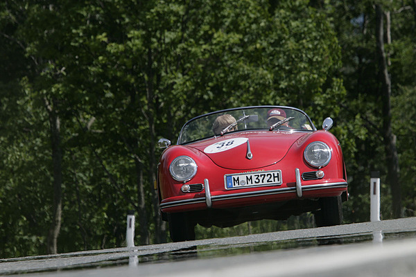 Gaisbergrennen 2011 - Porsche 356 Speedster (1957) - auf dem Schlussstück der Gaisberg-Bergstrecke