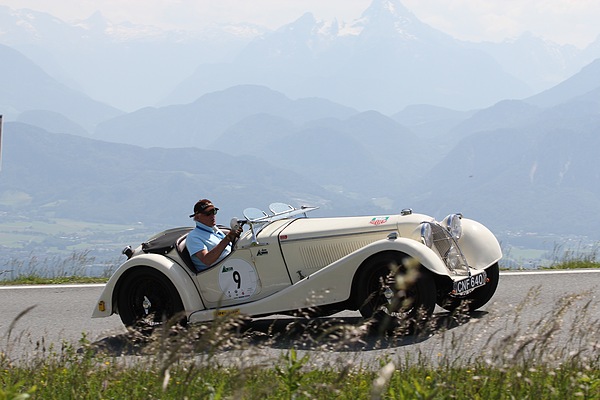 Gaisbergrennen 2011 - Riley Sprite (1936) - Klaus Wildbolz kommt entspannt auf dem Gaisberg an