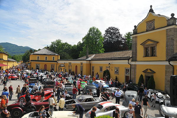 Gaisbergrennen 2012 - Impressionen - Aufstellen der Fahrzeuge im Schloss Hellbrunn