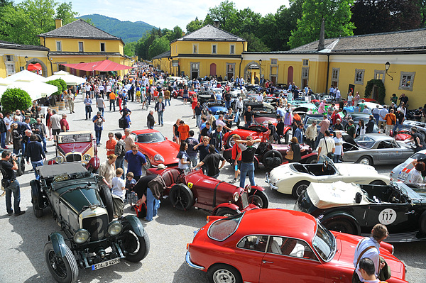 Gaisbergrennen 2012 - Impressionen - Fahrzeugabnahme im Schloss Hellbrunn
