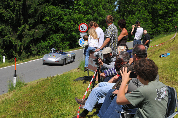 Gaisbergrennen 2012 - Impressionen - interessiertes Publikum