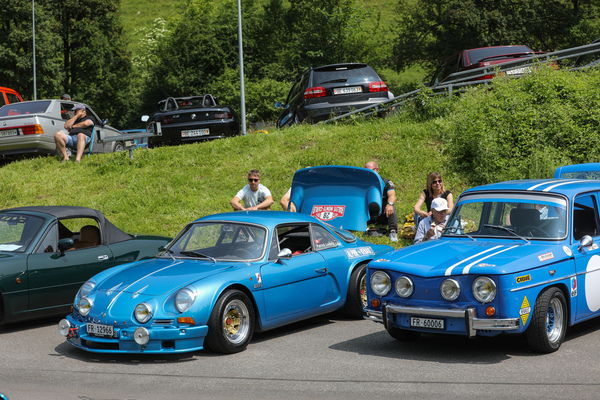 Ganz schön blau - Alpine-Renault A110 und Renault 8 Gordini - Youngtimer Stockental 2025