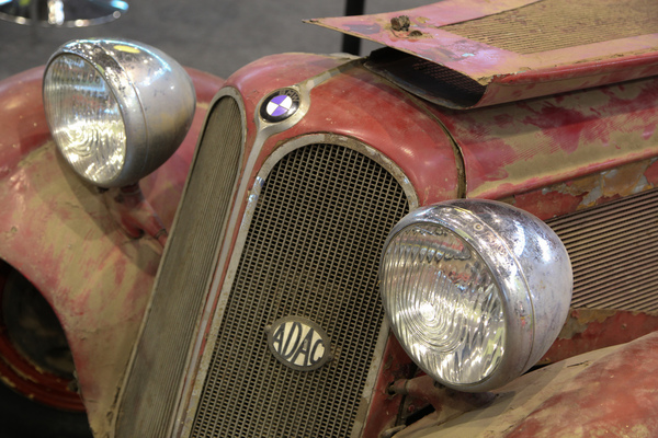 Bild: Ganz schön patiniert, dieser BMW Vorkriegssechszylinder - Retro Classics Stuttgart 2018