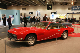 Bild Ganz schön rot - unumstrittener Star der Sonderausstellung „Gran Turismo 2+2 – Jet-Set für die Straße“ war dieser sehr spät gebaute Monteverdi High Speed 375 L von 1974. (Bremen Classic Motorshow 2018)