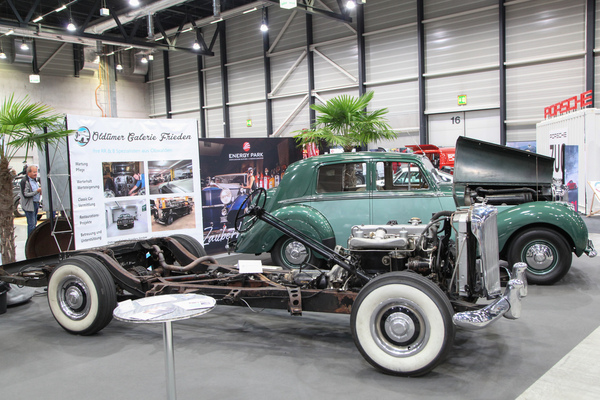 Ganz wie früher: nur das Fahrgestell kaufen und extern einkleiden lassen? – Swiss Classic World Luzern 2022