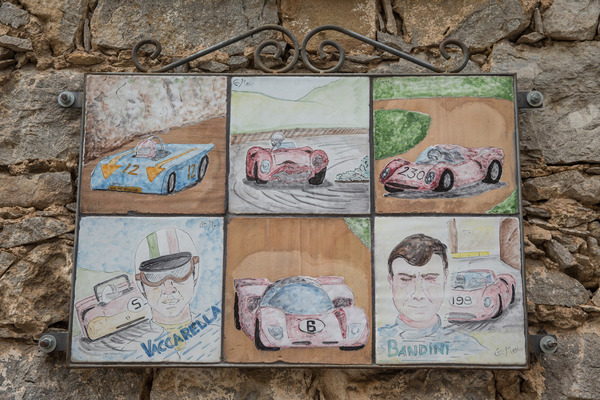 Bild Gedenktafel Bandini und Vaccarella - Targa Florio Classica 2021