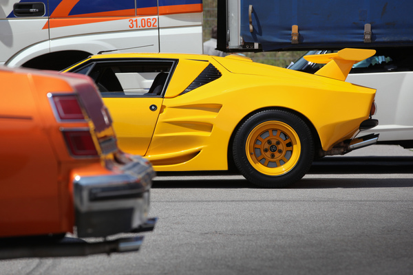 Gegensätze - Heckabschluss bei De Tomaso Pantera - 3. Youngtimer- und Classictreffen Pratteln am 15. Juli 2018