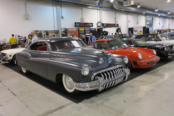 Bild: Gegensätze Seite an Seite - Eindrücke von der Messe “Auto e Moto d’epoca” in Padua 2013