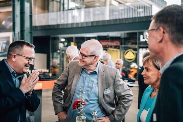 Image: A relaxed atmosphere ahead of the awards ceremony—the book prize is seen as an industry gathering for publishers and authors