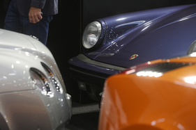 Generationenwechsel vom luftgekühlten Porsche 911 über den Lamborghini bis zum Bentley - 42. Auto e Moto d'Epoca 2025