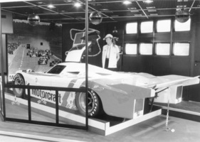 Genfer Autosalon 1982 - Impressionen - die Ford-Tochter Motorcraft offerierte in einem Rennsimulator die Gelegenheit, ehcte Rennatmosphäre zu schnuppern