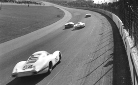 Gesamtsieger 24 Stunden von Daytona 1968: Porsche 907 Langheck mit Nummer #54 (Elford / Neerpasch / Stommelen / Siffert / Herrmann)