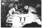 Gesamtsieger Porsche 936 in der Boxengasse (Jacky Ickx und Derek Bell) in Le Mans 1981