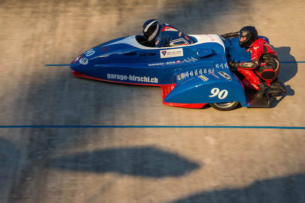 Gespann in der Steilkurve - Indianapolis Oerlikon 2015