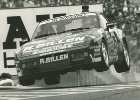 Gesprungen wurde auch in Spa - Harald Grohs in der Eau Rouge im Jahr 1986 im Porsche 944 Cup - "es ging leider nicht voll ..."