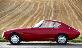 Ein derartiger Ghia 1500 GT startet an der Deutschland Klassik