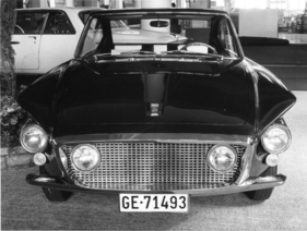 Ghia Chrysler Valiant Coupé St-Régis (1962) - ähnlich zum Asimmetrica, aber geschlossen und serien-orientiert sowie ohne Asymmetrie